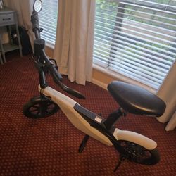 Razor Electric Scooter Like New. Fast Mode