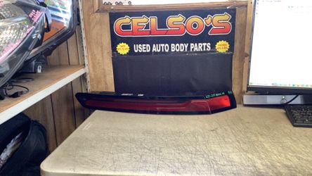 23 25 BMW IX RH Tail Light OEM .