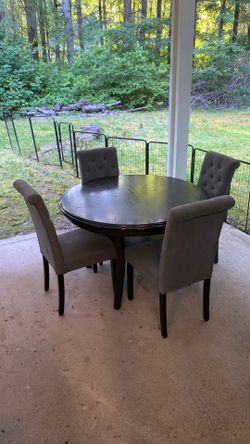 Table&chairs