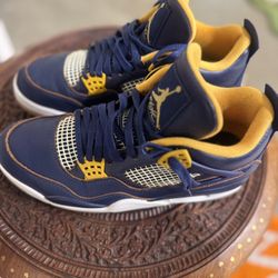 Jordan 4 Retro “Dunk From Above”