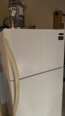 GE Refrigerator
