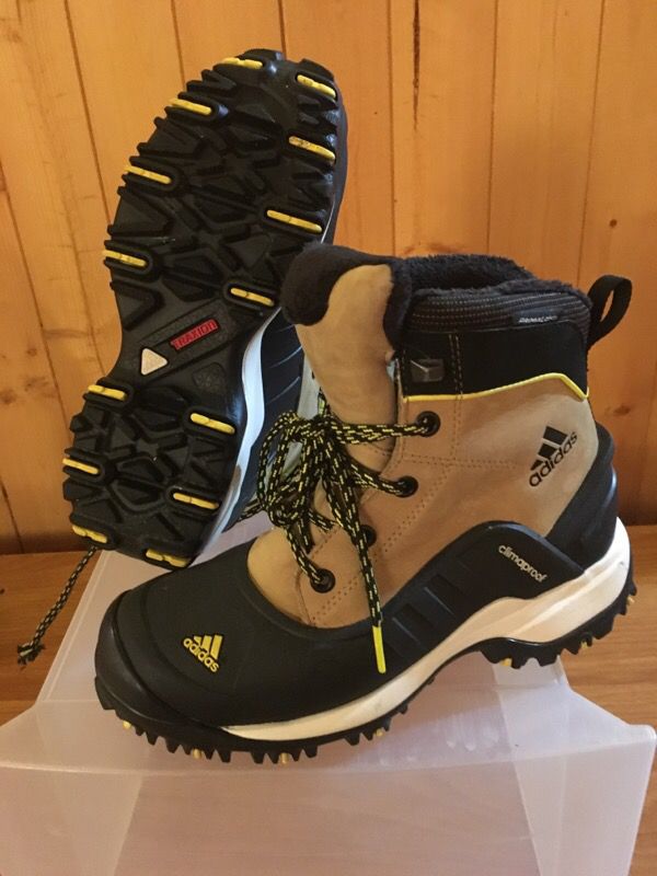 snow boots for kids size 4