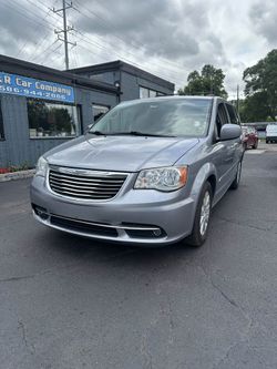 2013 Chrysler Town and Country Touring