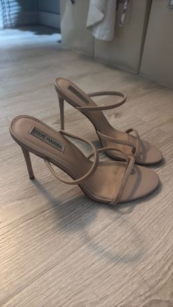 Steve Madden Nude Heels