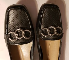 Easy Spirit black flat loafer 10N leather