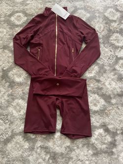 Size 8 Burgandy and Gold Lululemon set