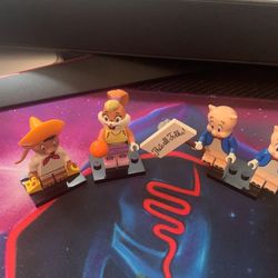 I Have 8 Mini figs 4$ Each Or Send Me A Message For Trade