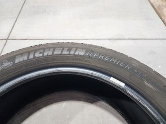 2 Michelin 235/55R20 Tires