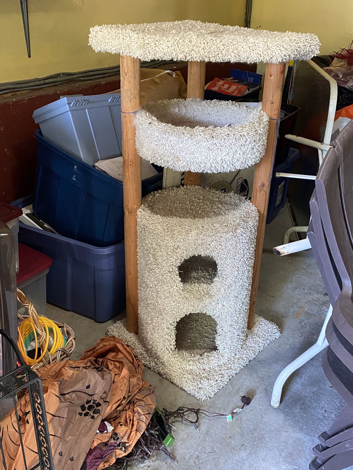 Cat Condo -3 levels with 2 cozy built in spaces.