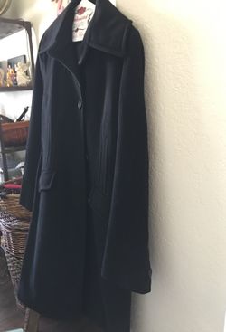 Beautiful coat 🧥 Small BCBGMAXAZRIA $ 35👑❤️💎🤴💕⭐️👸
