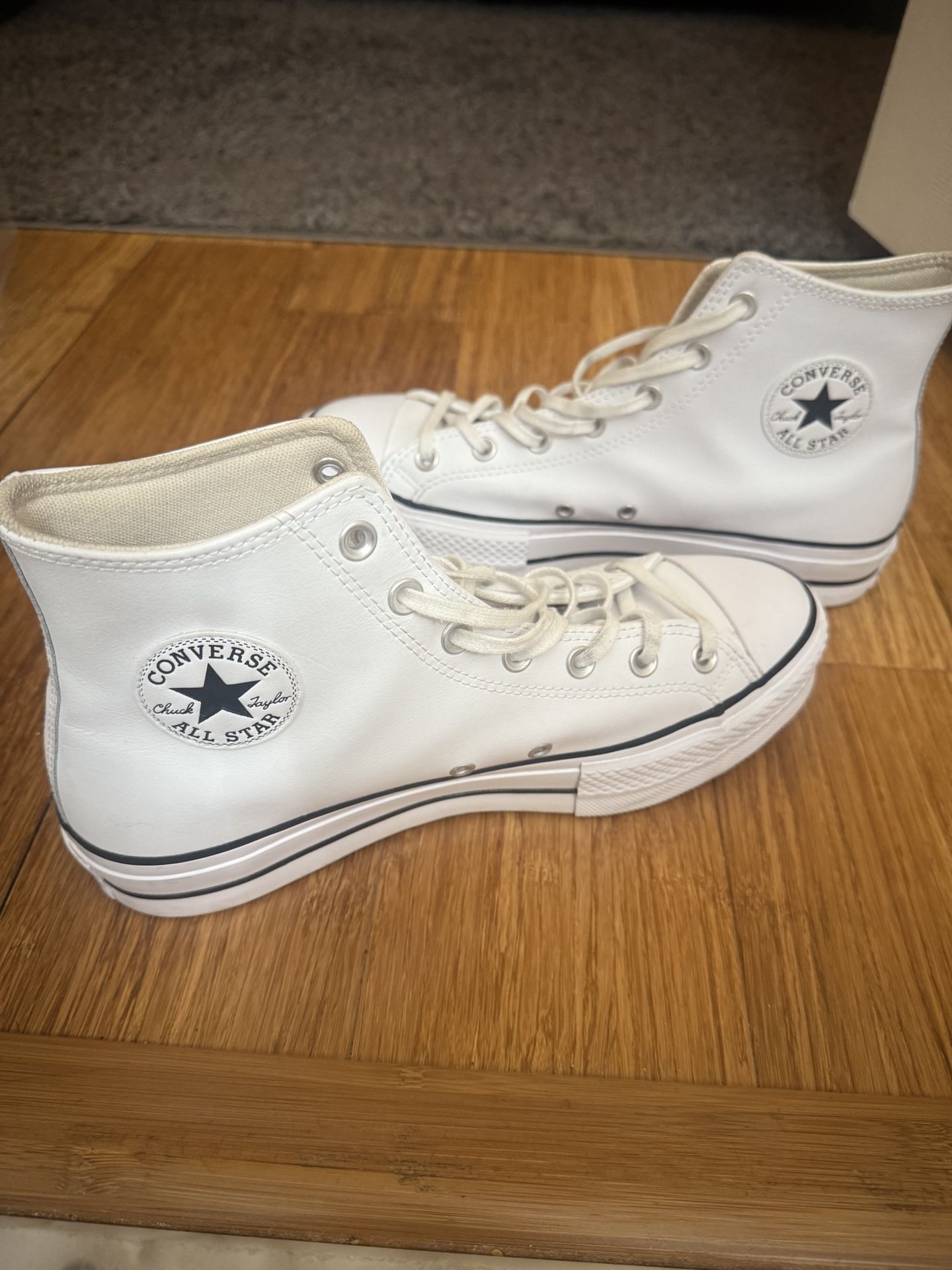 White All star High Tops