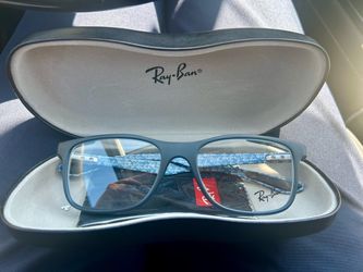 Ray-Ban Eyeglasses with Case