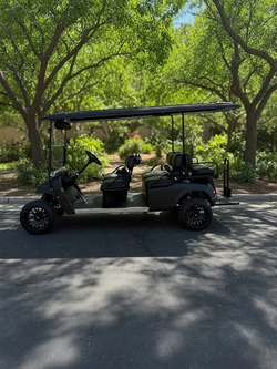 2003 EZGO 6 Passenger in like new condition