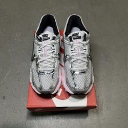 Nike Zoom Vomero 5 Men’s Size 8 Women’s 9.5