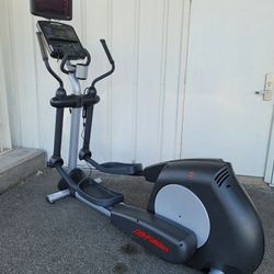 Life Fitness Elliptical w TV Monitor for Sale in Zephyrhills FL OfferUp