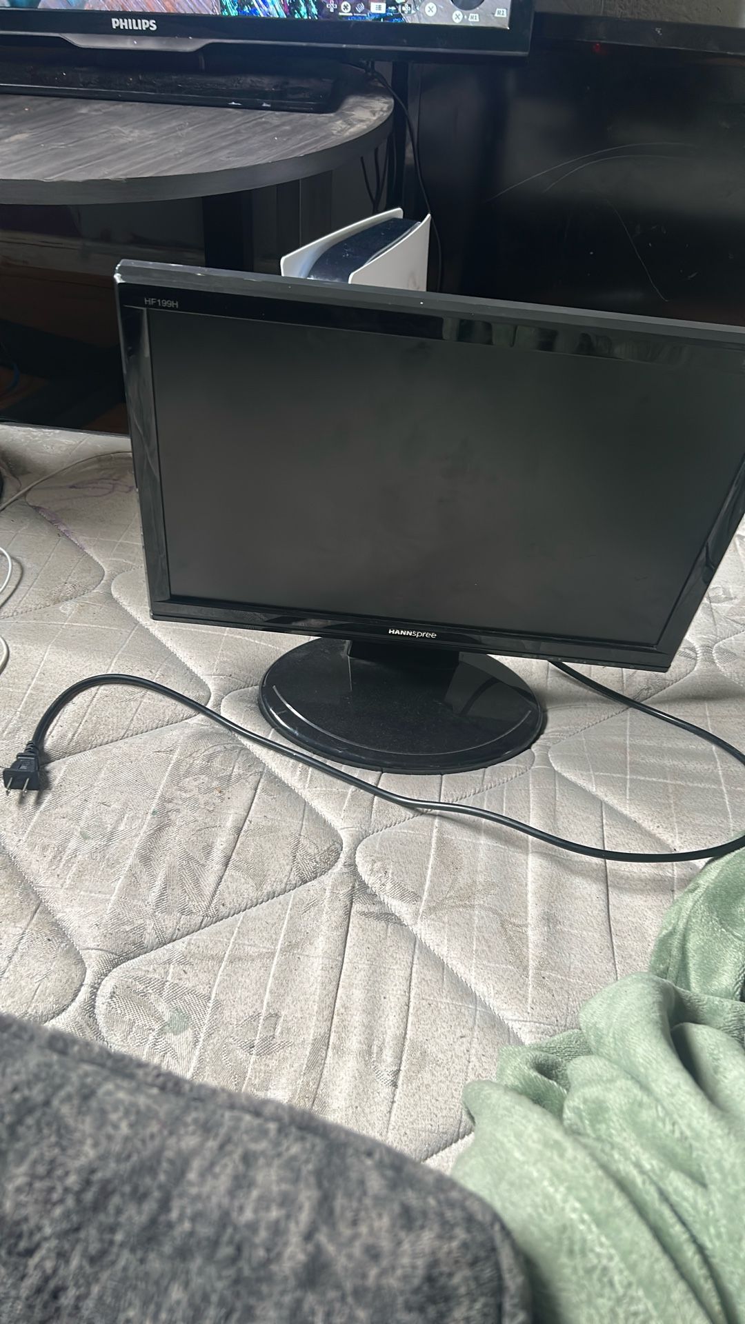 HannSpree Monitor w Power Cord.