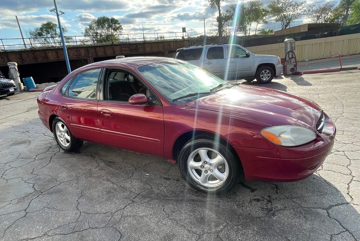 2002 Ford Taurus