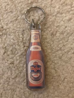 Vintage tiger beer gold metal large beer key chain