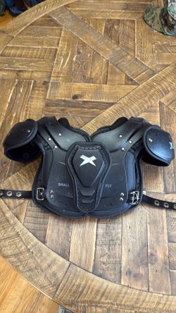 Xenith Fly Youth Football Shoulder Pads