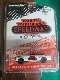 Greenlight North Wilksboro Speedway '69 Chevy Camaro Convertible *CHASE*