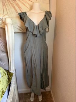Women’s medium  dress runs bigger