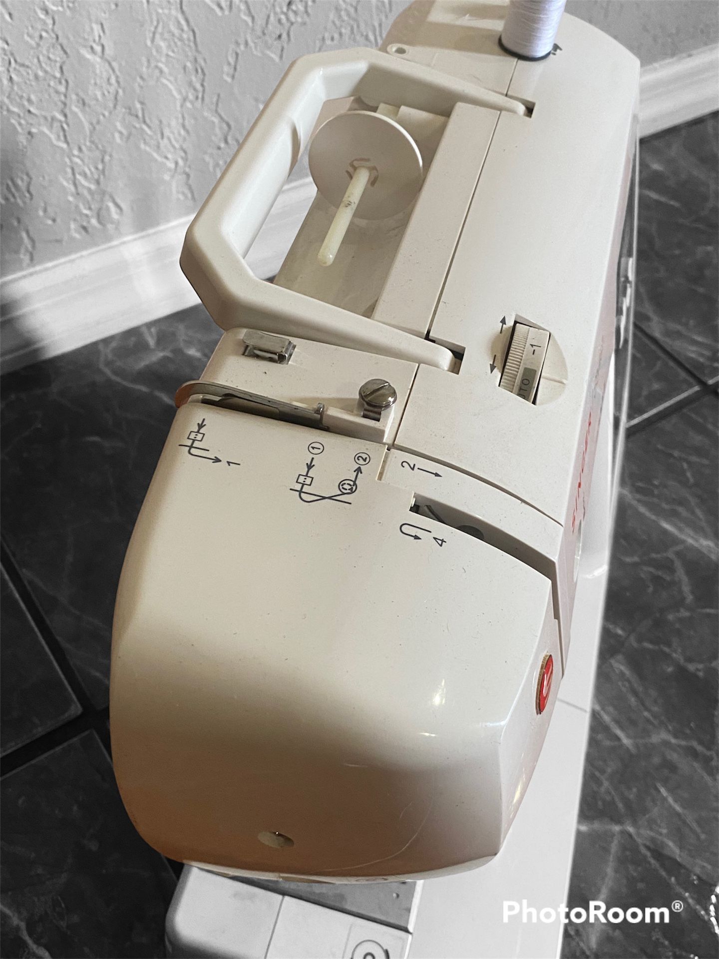 Singer Stylist Sewing Machine! for Sale in Longwood, FL OfferUp