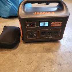 Jackery 1000 Power Station 