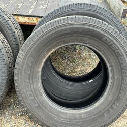 4 Cooper Discoverer HT3  Lt 275/70r18  $400.00