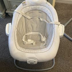 Baby Swinger /bouncy Chair 