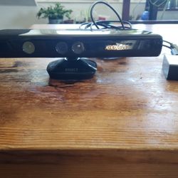XBOX 360 KINECT

