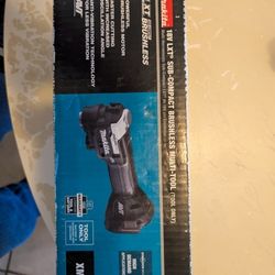 Makita XMT04ZB 18V Brushless Oscillating Tool - StarlockMax & AVT