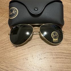 ☀️🕶️Brand New Ray Ban Aviators 