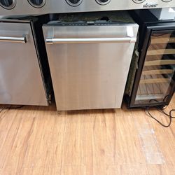 Thermador Dishwasher 24" Inch