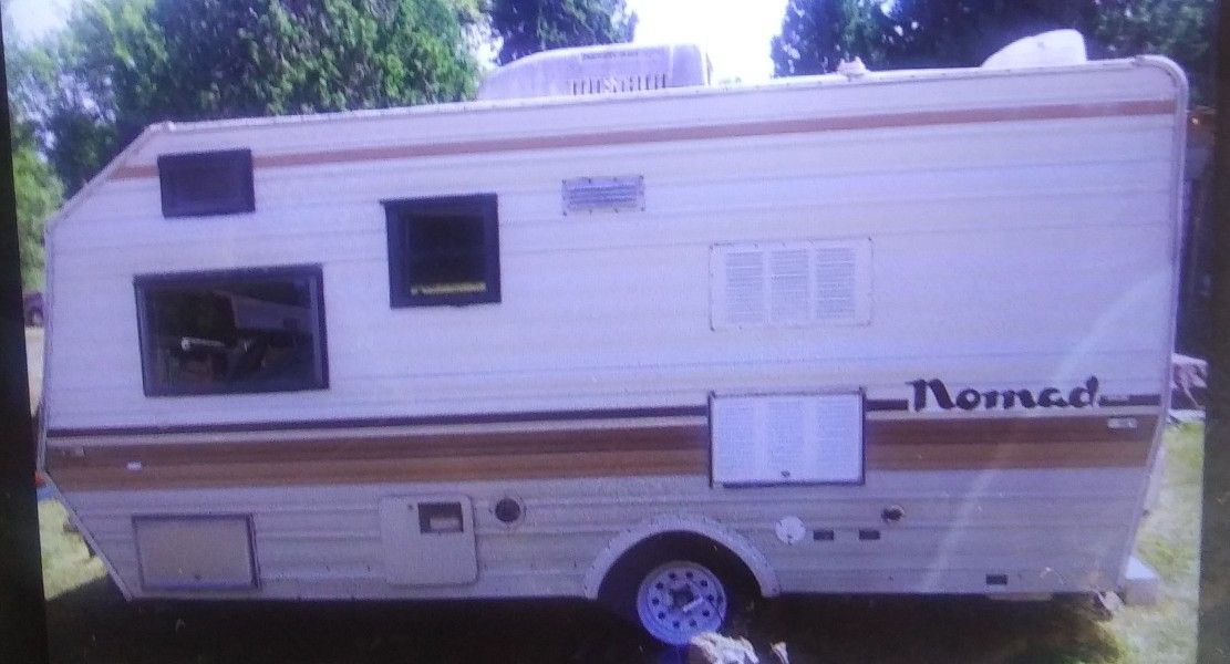 fruit stand office or Christmas tree office !!!! 15 foot travel trailer!