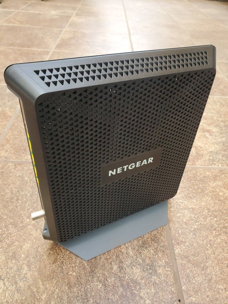 Netgear Nighthawk AC1900 v2 Smart Router