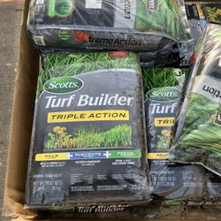(4) Bags Of Sta-Green 3Xtreme Lawn Care(4) Bags Of Scotts Turf Builder Triple Action. Never Been Used(See & Click On Pictures) $20 A Bag