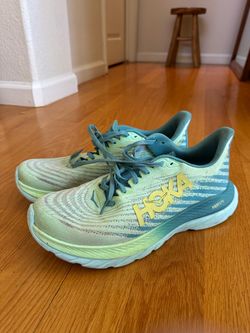 HOKA Mach 5 size 10.5