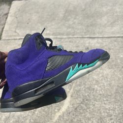 Jordan 5 Retro Alternate Grape 