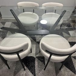 BLACK & WHITE Dining table - WOOD base