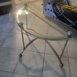 Set of 2 glass coffee table and moon table