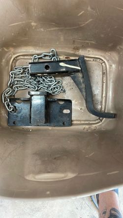 2 Trailer Hitches