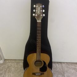Takamine G230 Guitar and Case