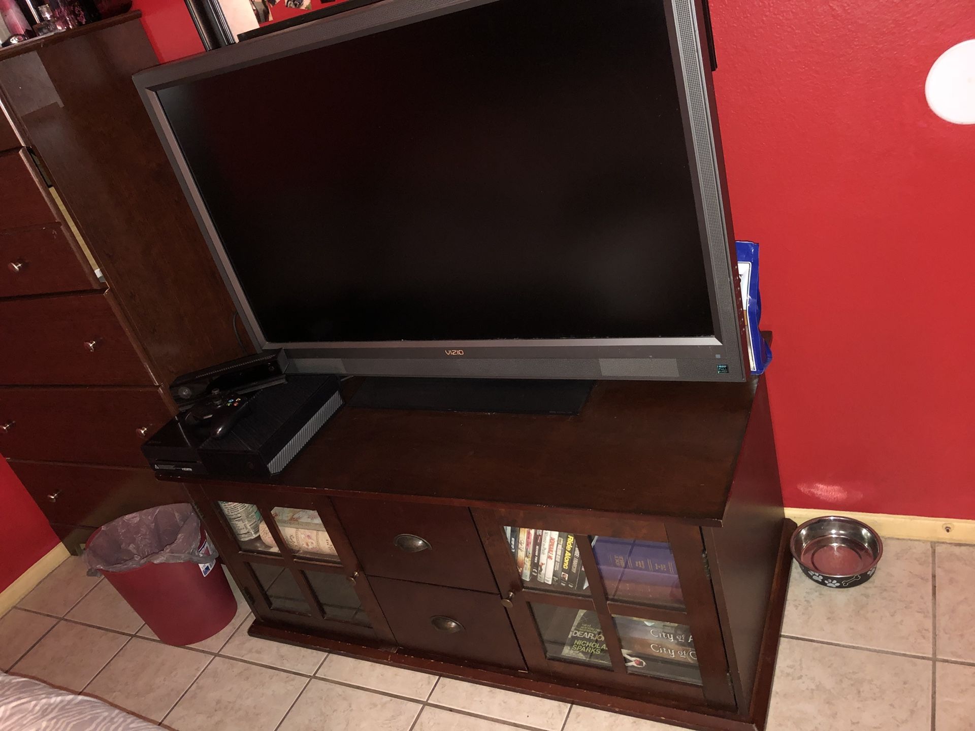 Tv stand & tv