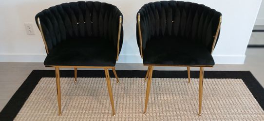 Black chairs - Modern Black Accent Chairs - Set of 2 (Excellent Condition)