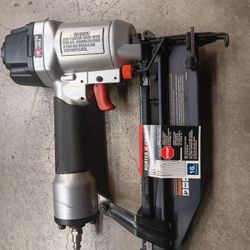 PORTER-CABLE AIR 16 GAUGE NAILER 