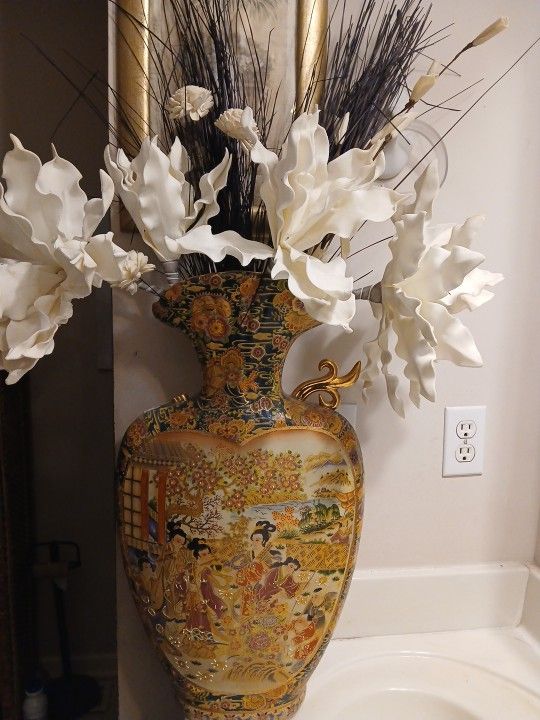 Large Beautiful China Vase Artifical Flowers