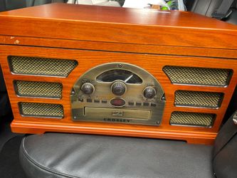 Crosley Turntable Record, Cassette, CD & Radio Player