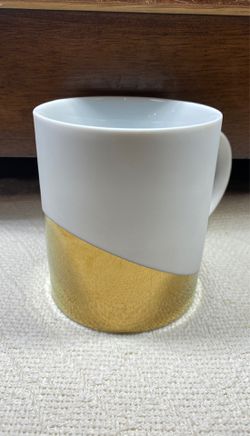 White Gold bottom Wrap STARBUCKS coffee cup/mug