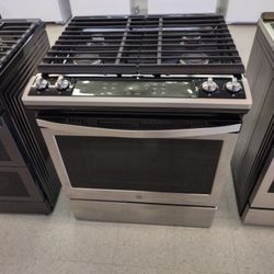 KENMORE SLIDE IN GAS STOVE OPEN BOX ITEM