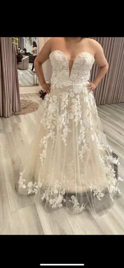 Wedding Dress  Thumbnail